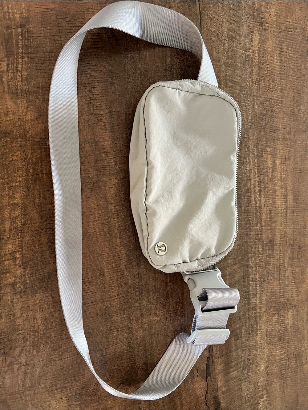 Lululemon Everywhere belt bag.  1L
